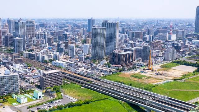 川口駅付近荒川上空から撮影した川口市の街並み