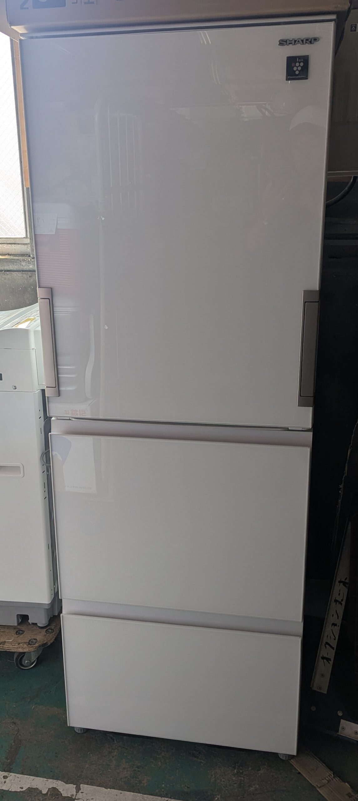 熊谷市にて家電製品、家具製品、食器、置物など不用品の無料出張買取査定に伺って参りました。