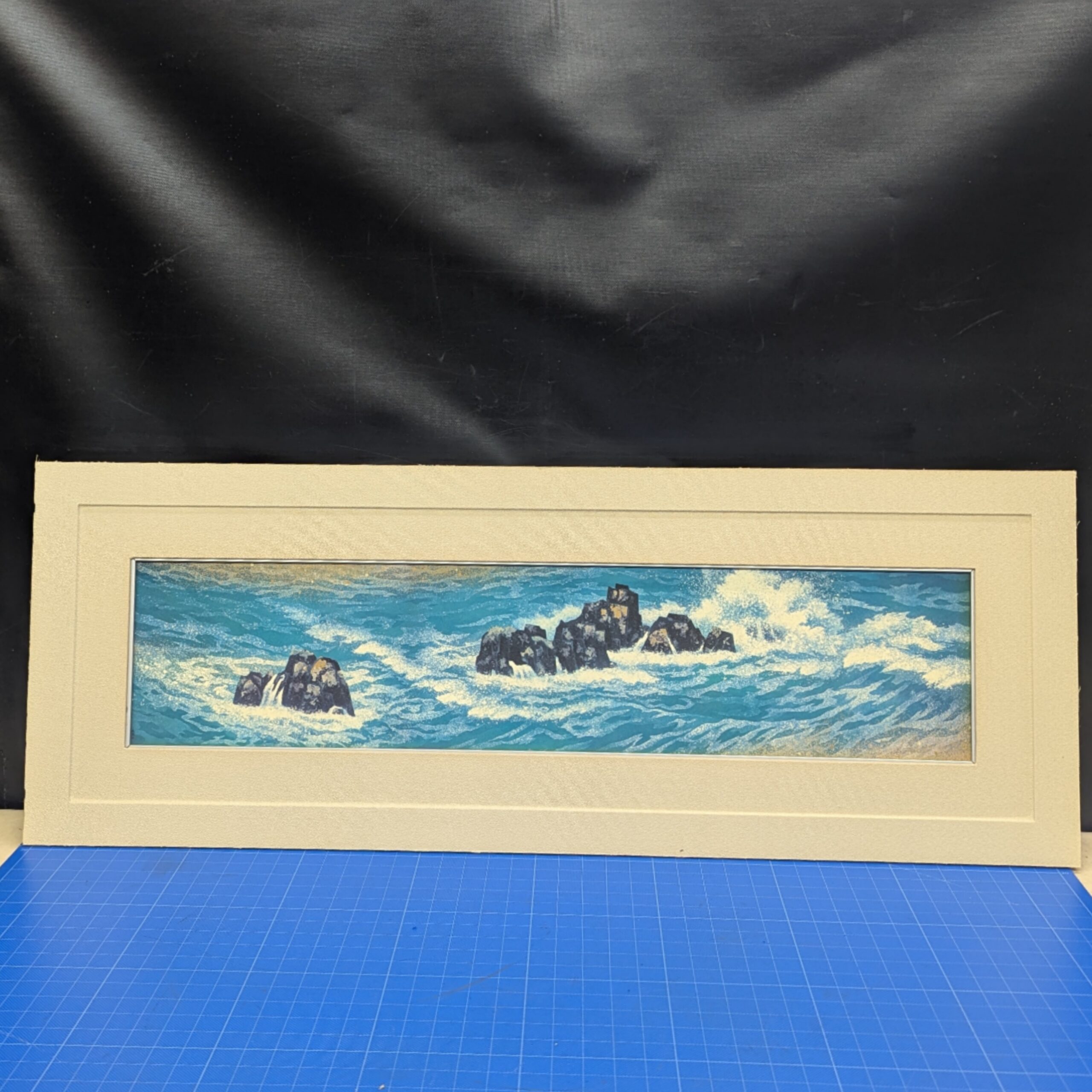 世田谷区のお客様より、リフォームに伴い室内にある古い家具、置物、絵画、コレクション品を整理、売却希望とのご相談を頂戴致しました。
